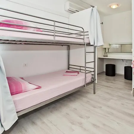 Marija Hostel Hvar Town
